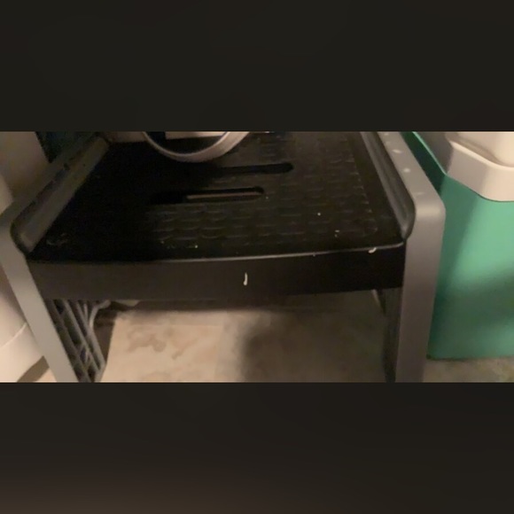 Stuff - Picture 4 of 8